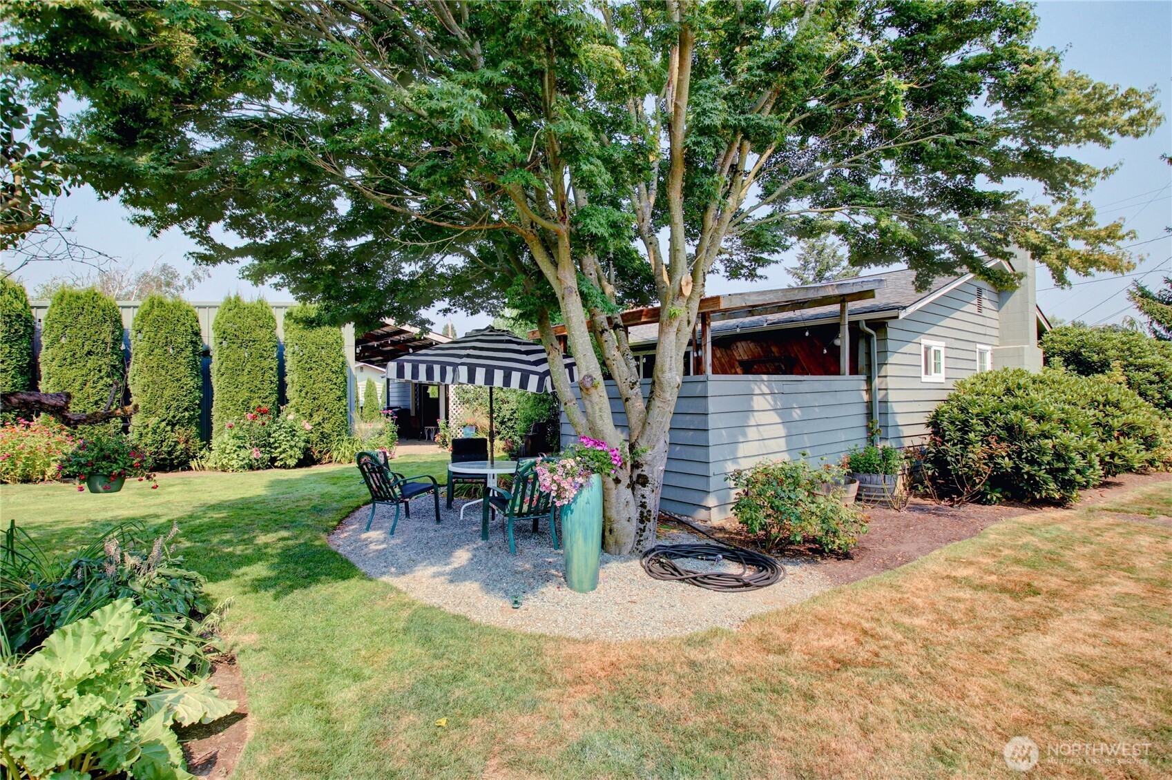 21213 Plaza Drive Property Photo 30