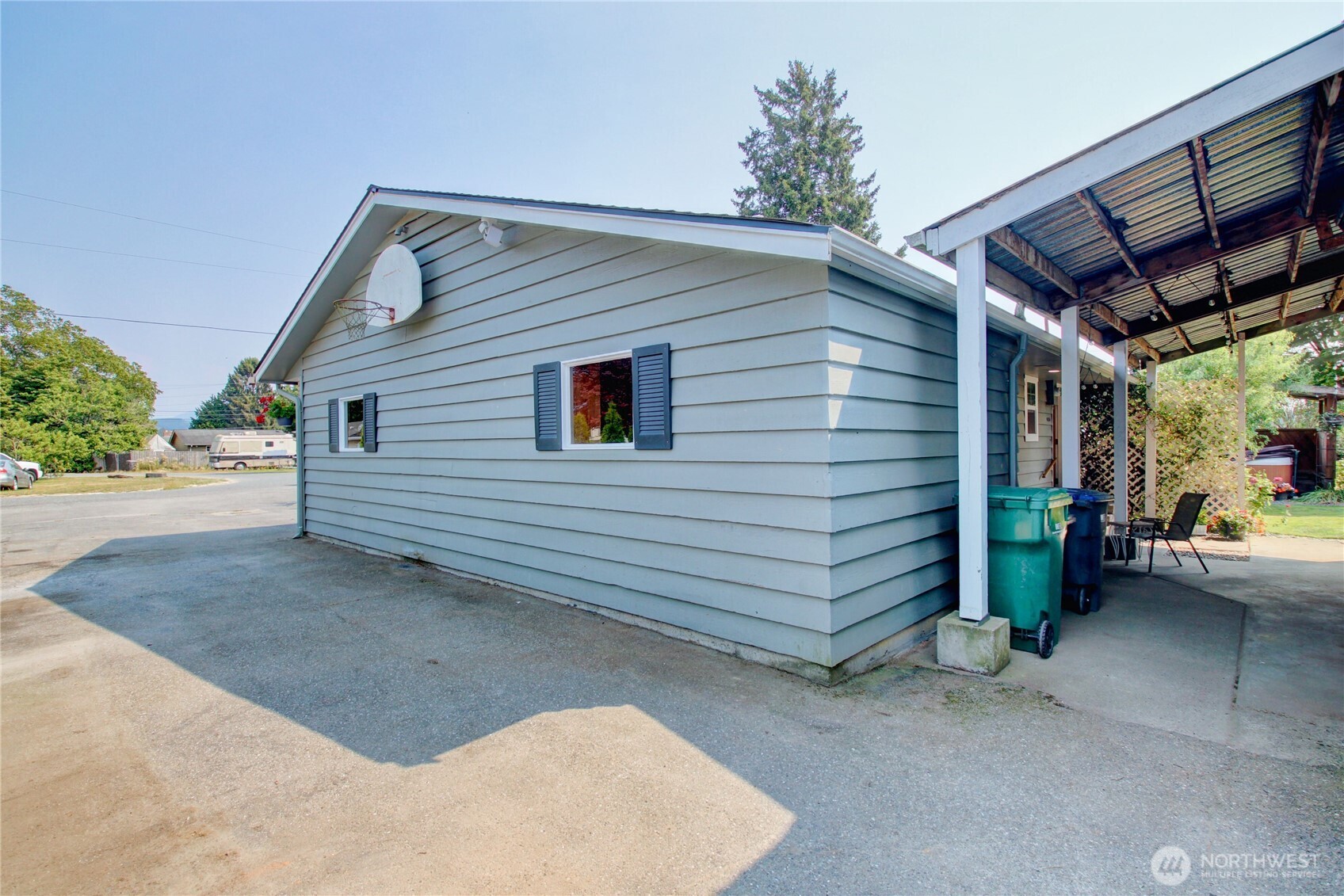 21213 Plaza Drive Property Photo 36