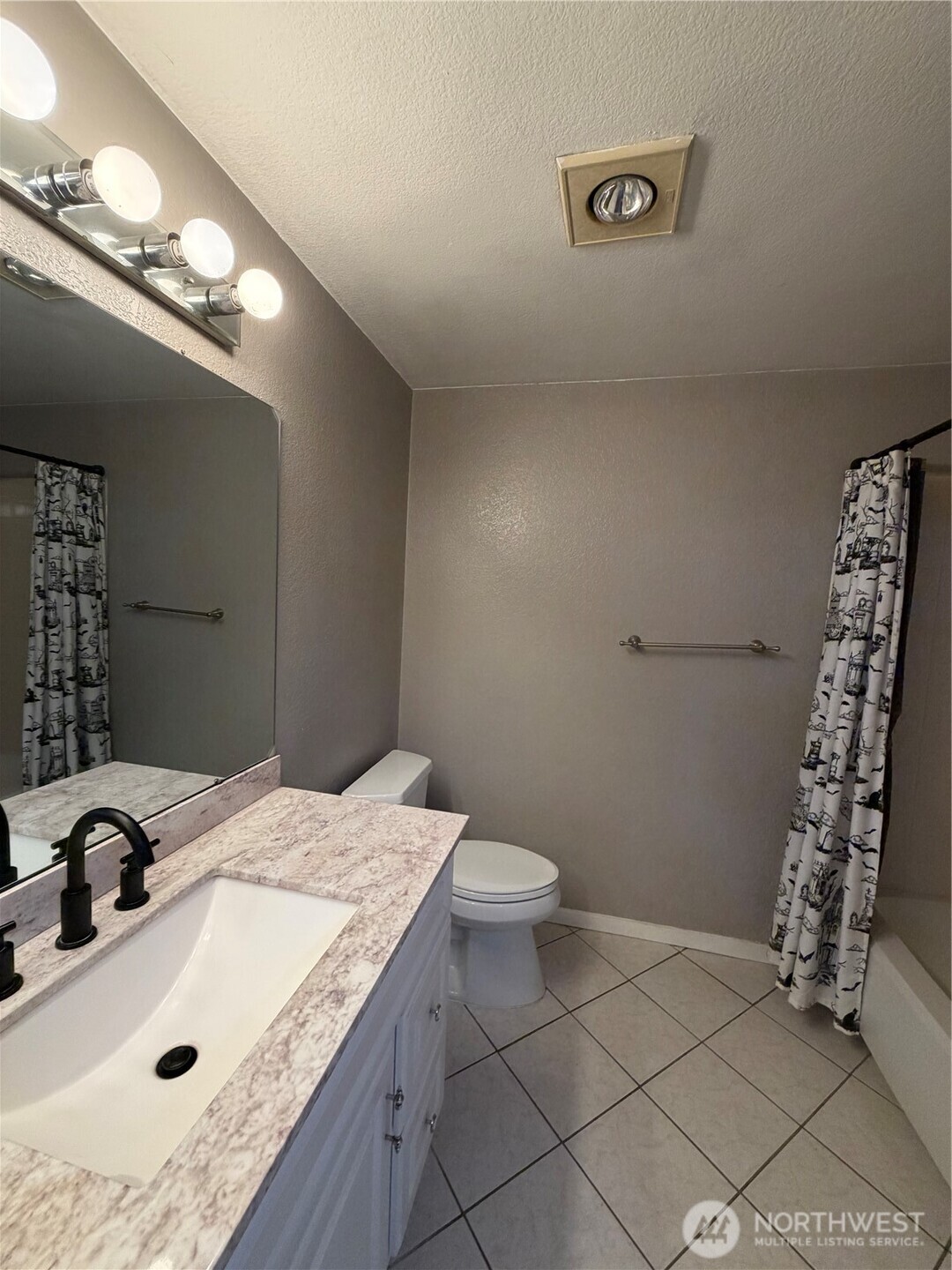 17515 118th Avenue B6 Property Photo 7
