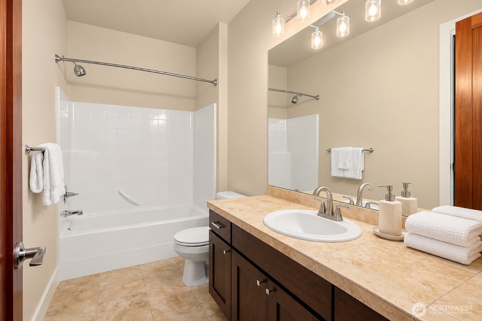 1036 N 42nd Place Property Photo 18