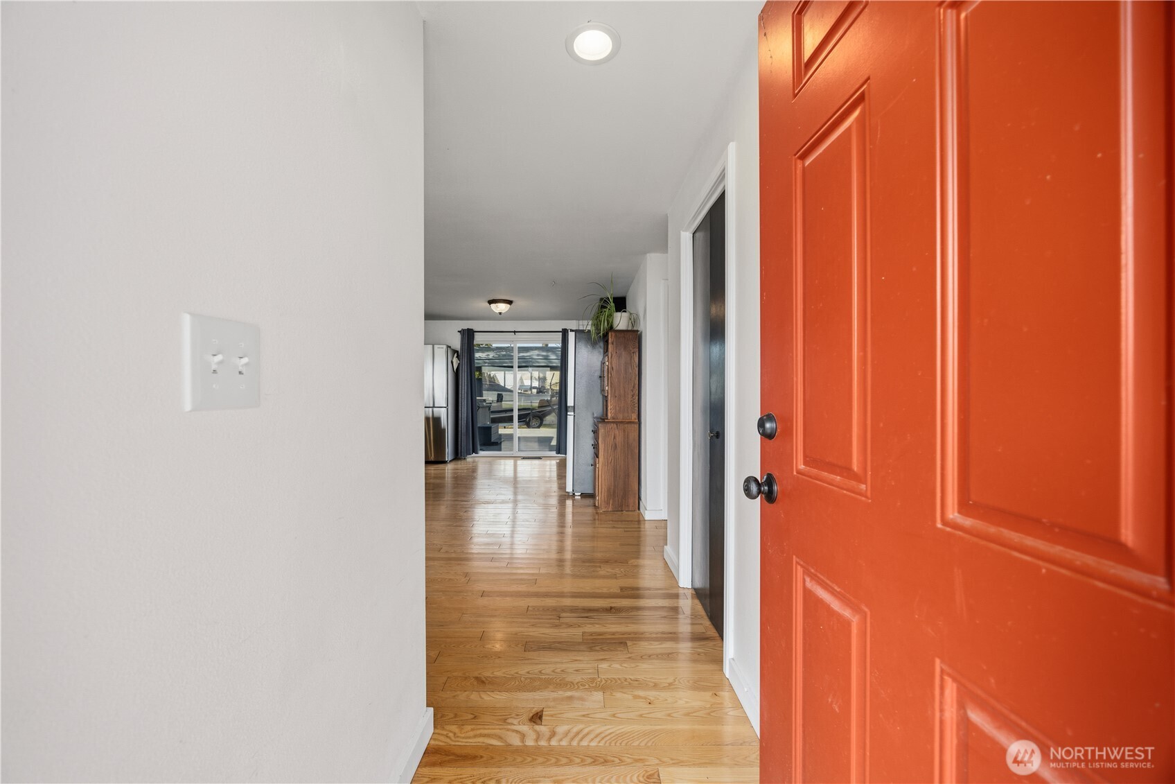 501 1st Street Property Photo 6