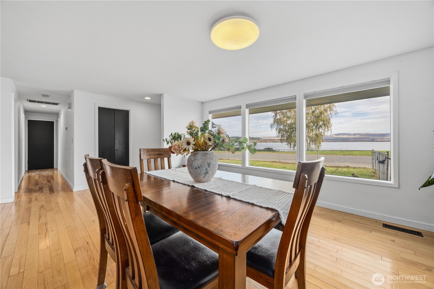 501 1st Street Property Photo 15