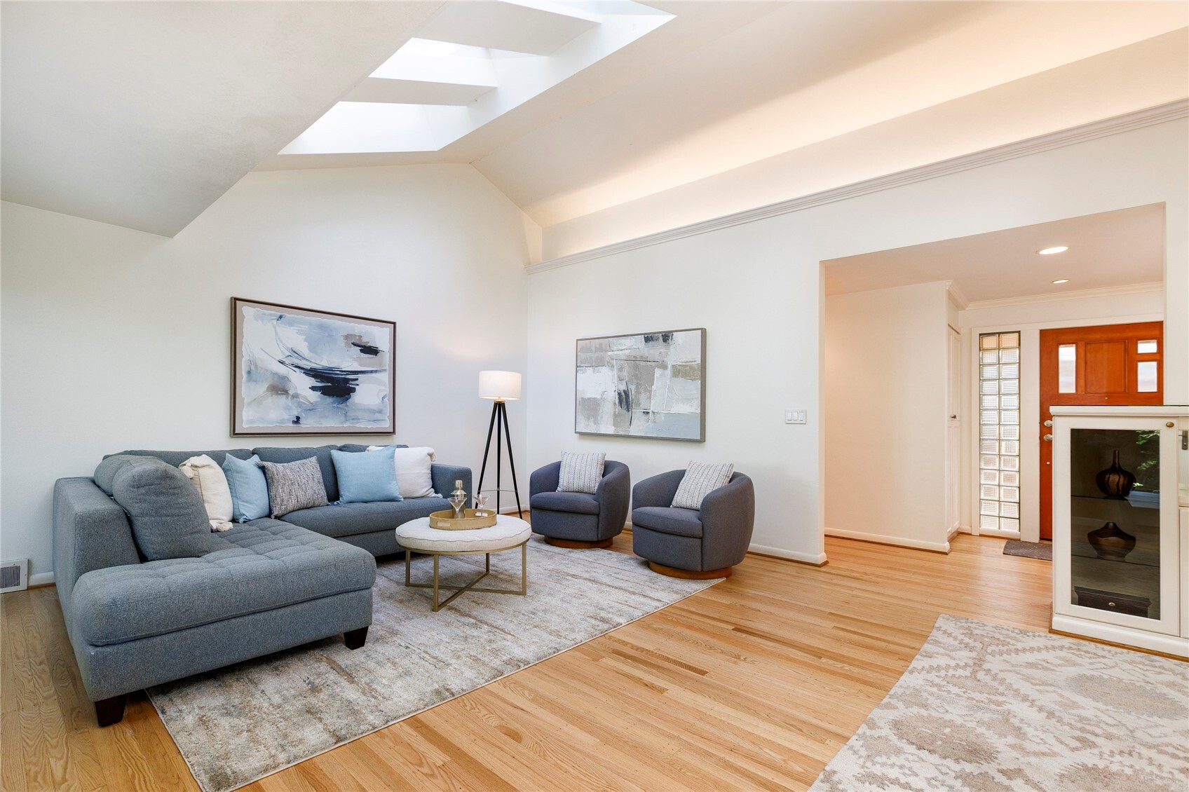 12051 4th Avenue Property Photo 6