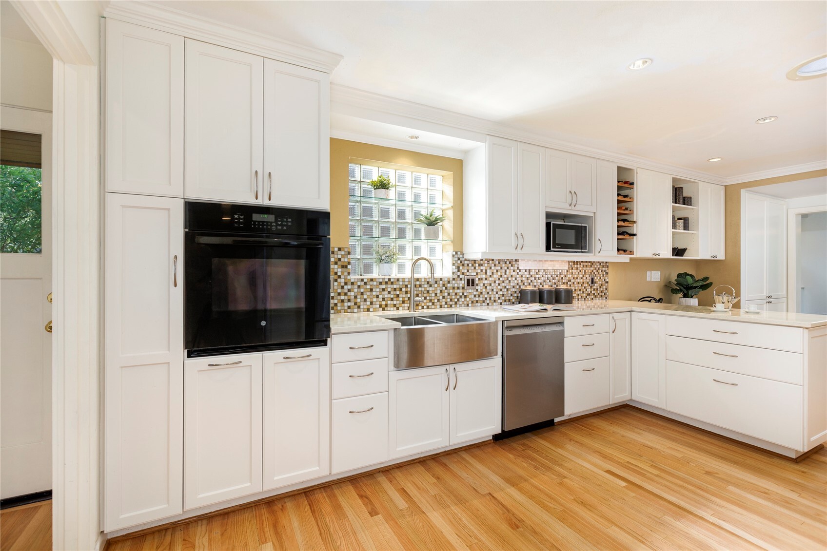12051 4th Avenue Property Photo 9