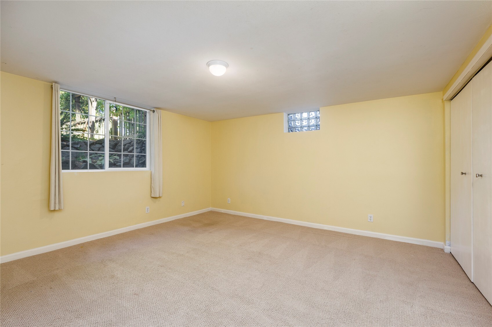 12051 4th Avenue Property Photo 23