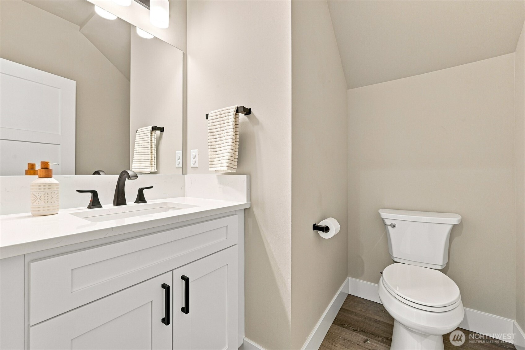 929 Crimson Court Property Photo 21