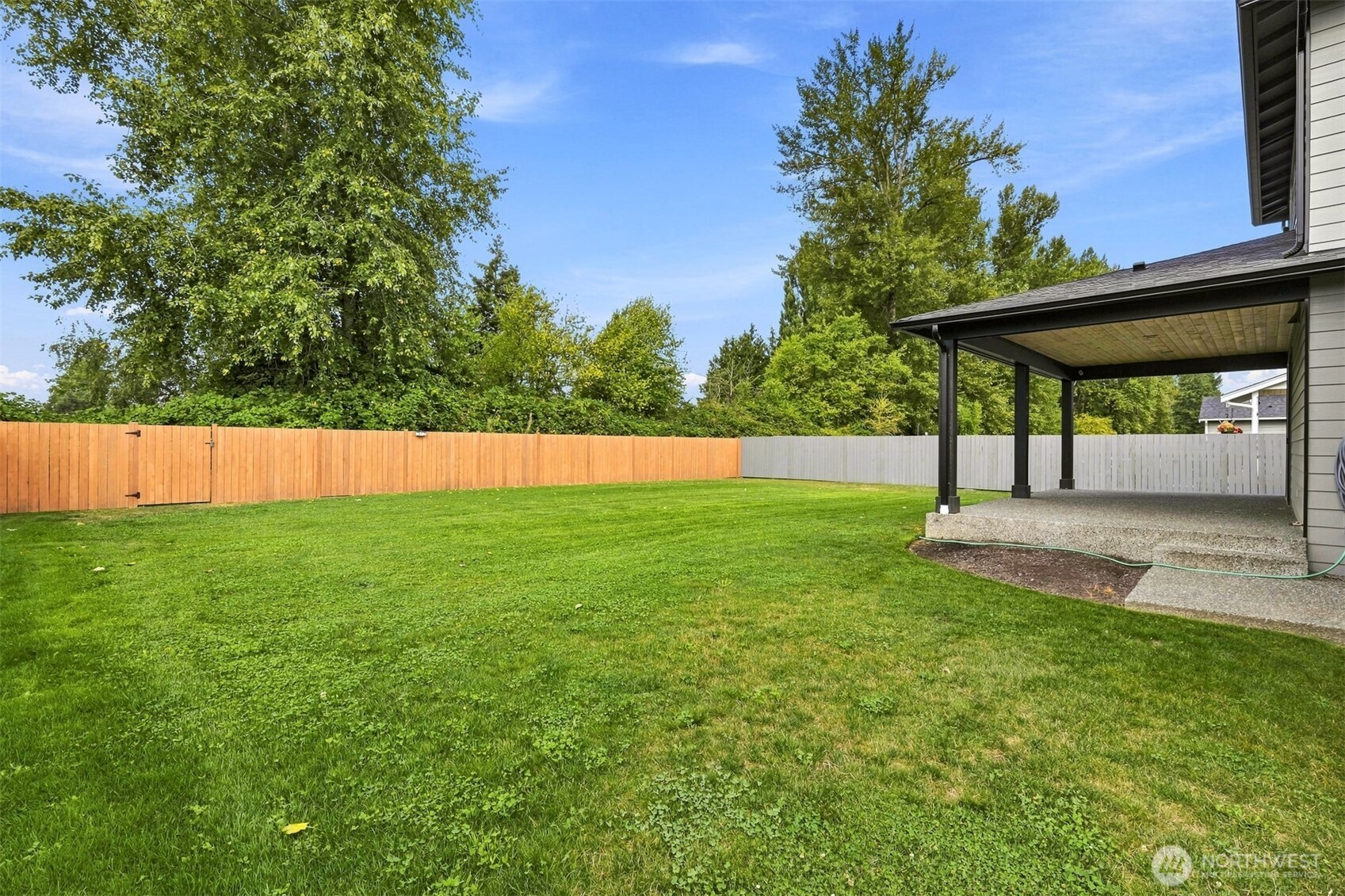 929 Crimson Court Property Photo 32