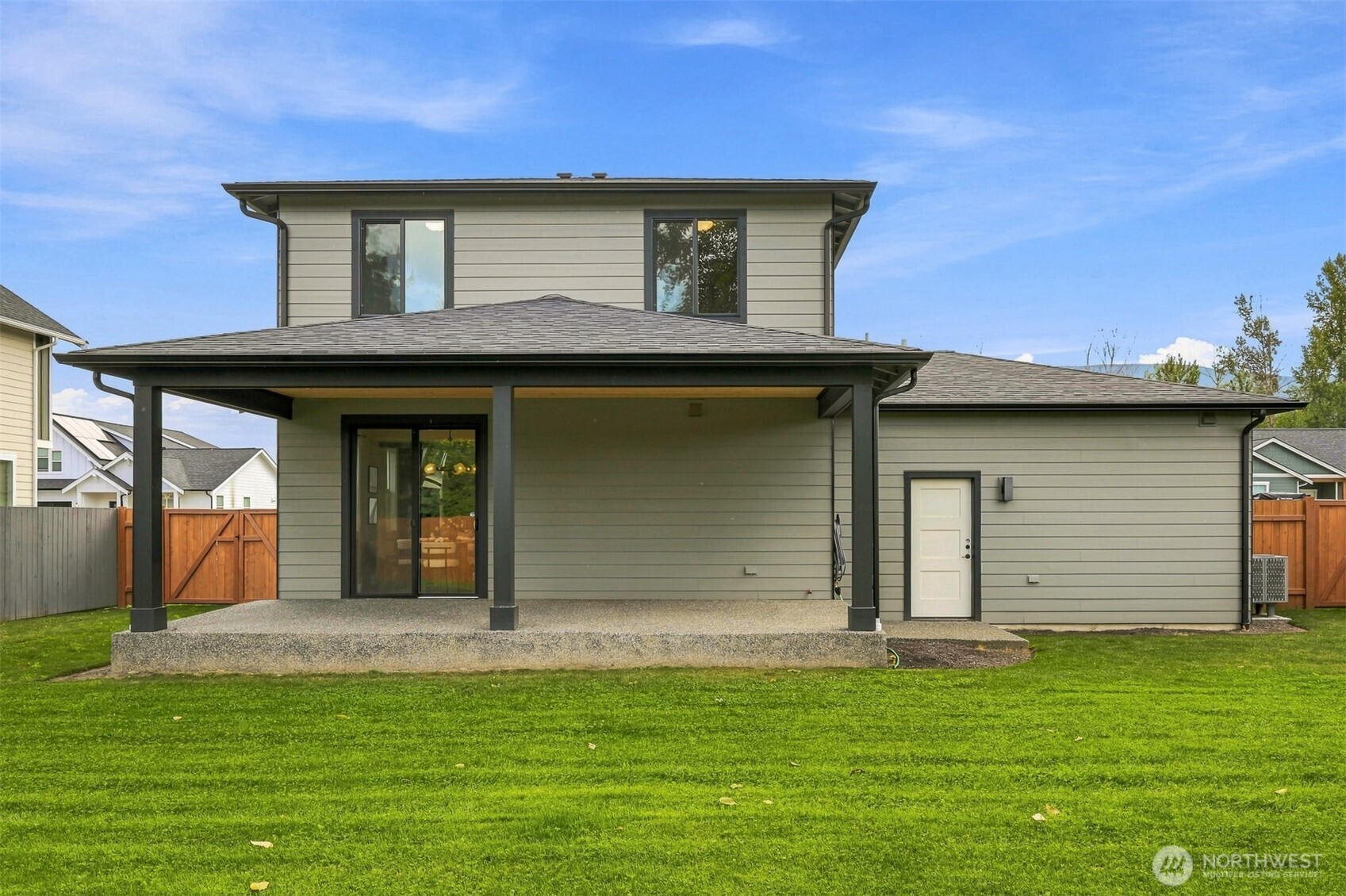 929 Crimson Court Property Photo 33