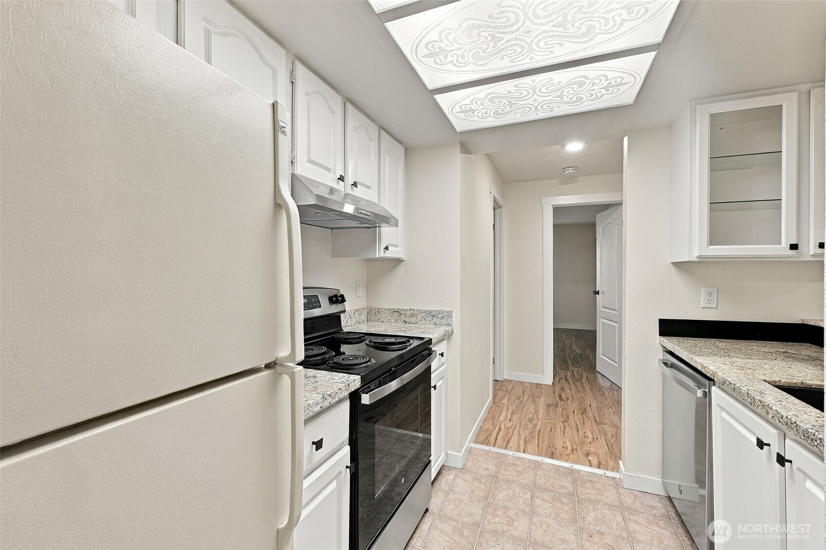 14405 Ne 32nd Street K-304 Property Photo 3