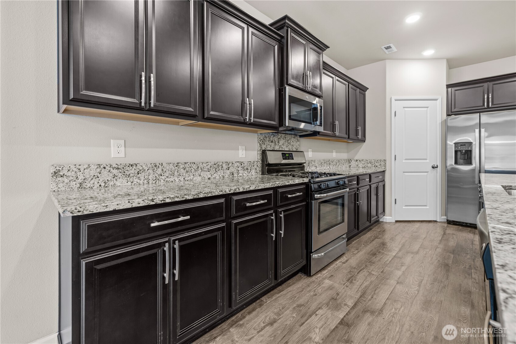 514 Woodduck Drive Property Photo 4