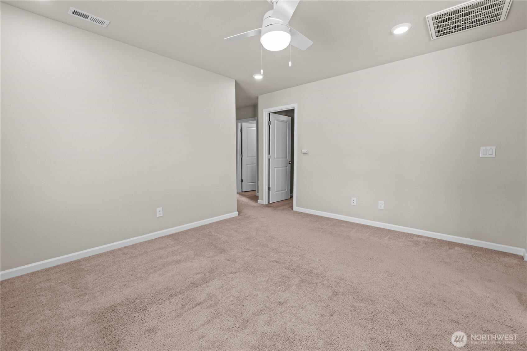 514 Woodduck Drive Property Photo 13