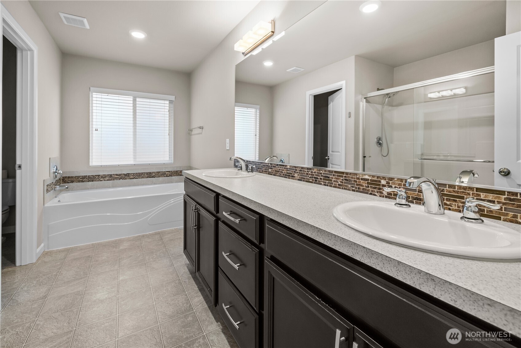 514 Woodduck Drive Property Photo 15