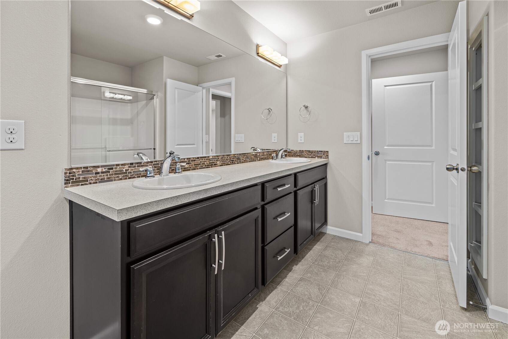 514 Woodduck Drive Property Photo 16