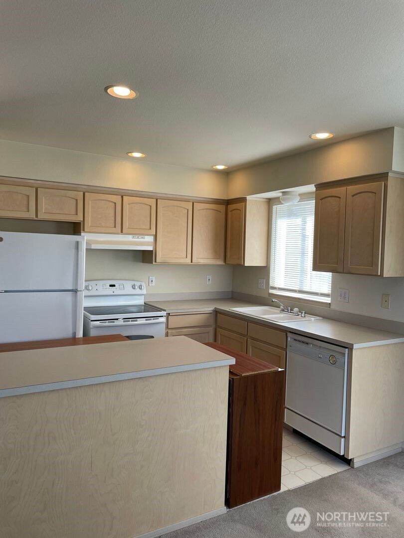 3208 Rockefeller Avenue B/d Property Photo 2