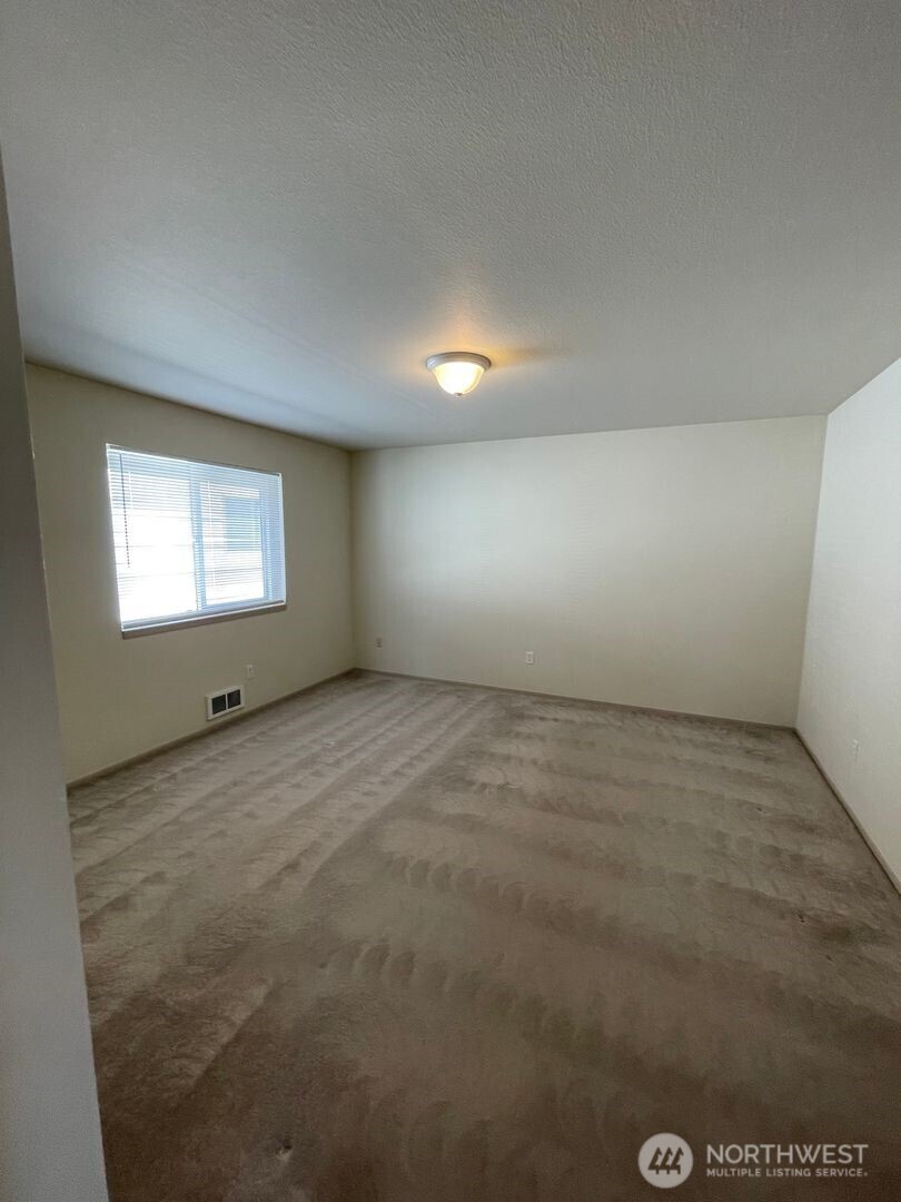 3208 Rockefeller Avenue B/d Property Photo 9
