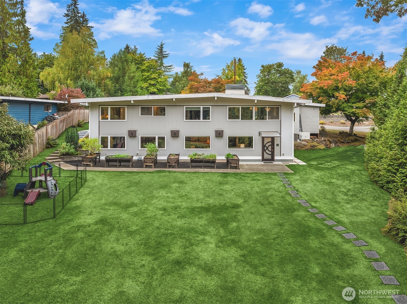 1106 167th Avenue Property Photo 2