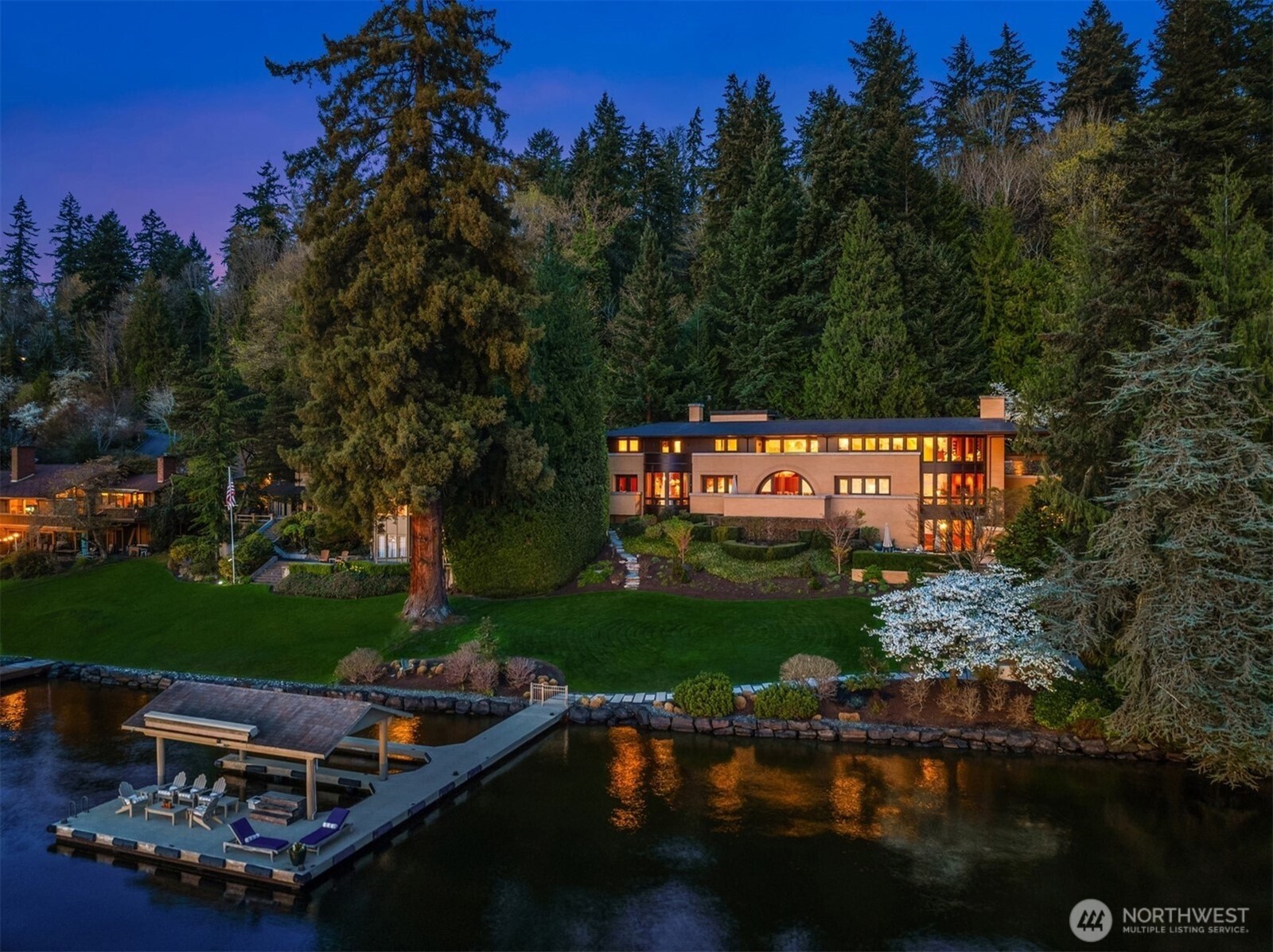 415 Shoreland Drive Property Photo 1