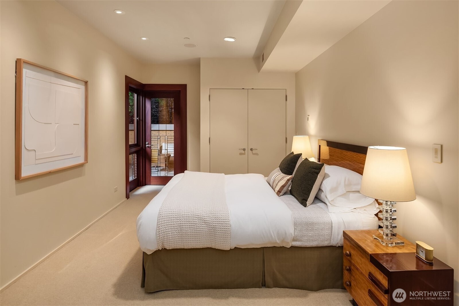 415 Shoreland Drive Property Photo 19