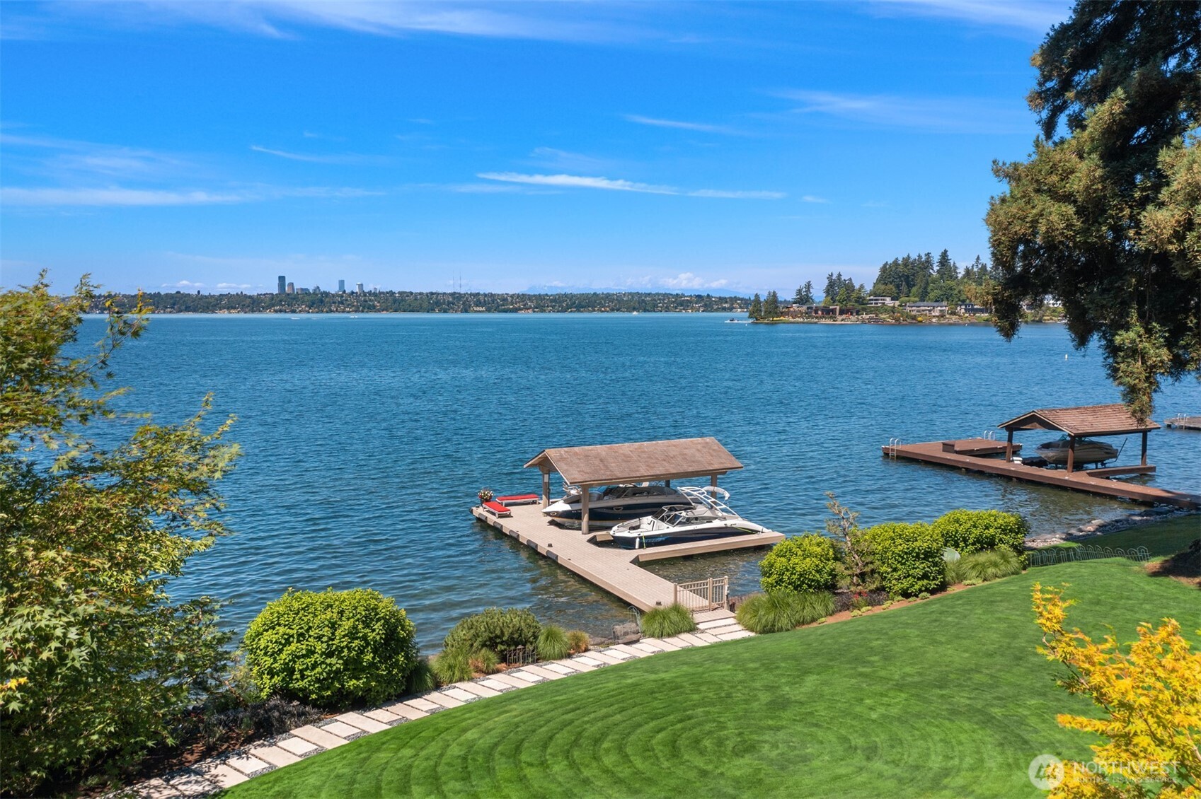 415 Shoreland Drive Property Photo 31