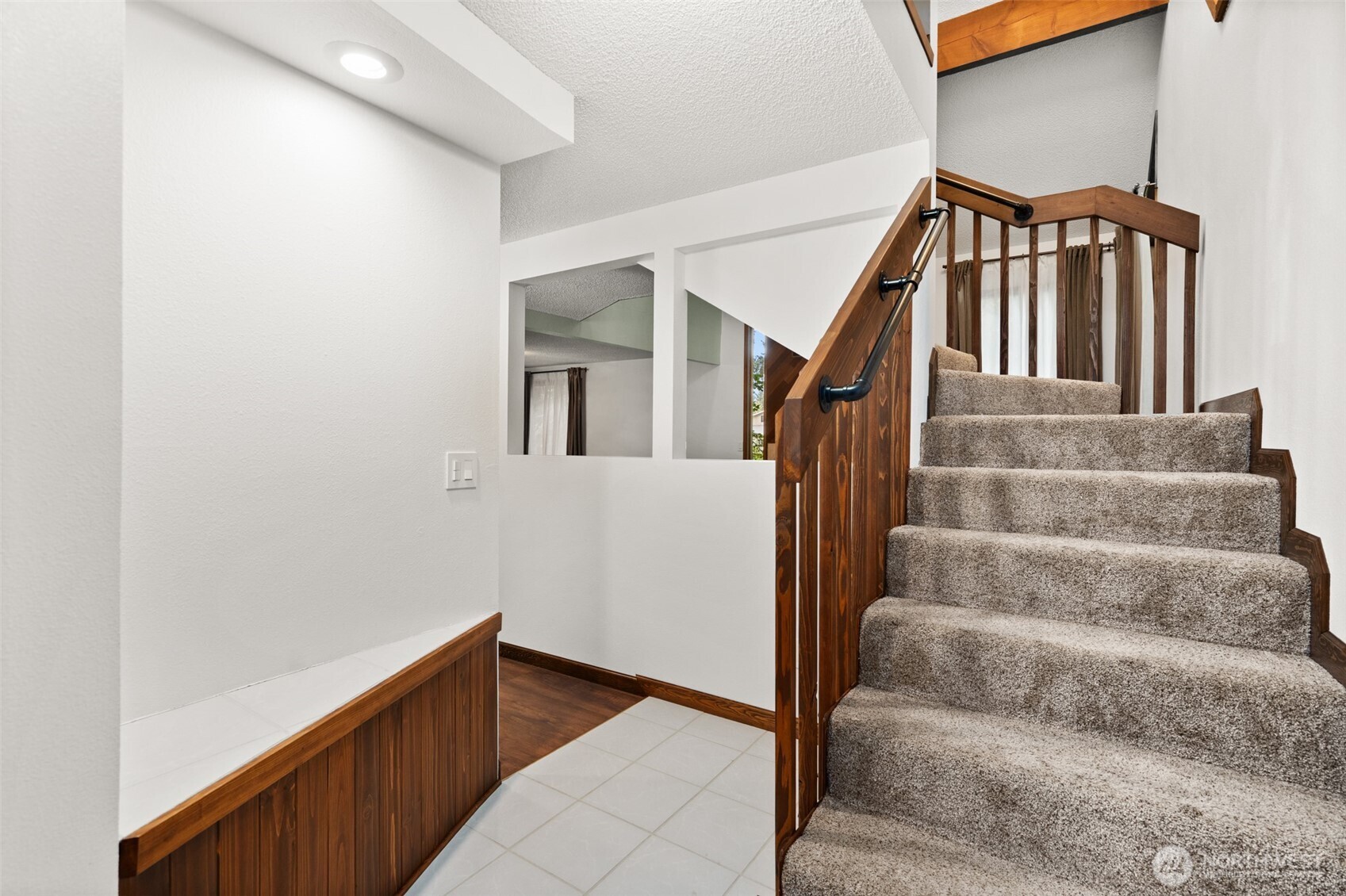 4841 E Forest Glen Drive Property Photo 4