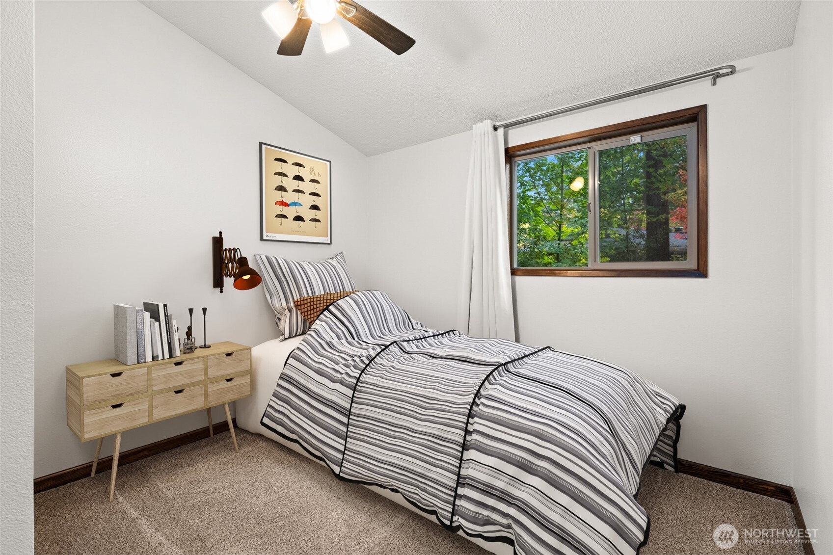 4841 E Forest Glen Drive Property Photo 24
