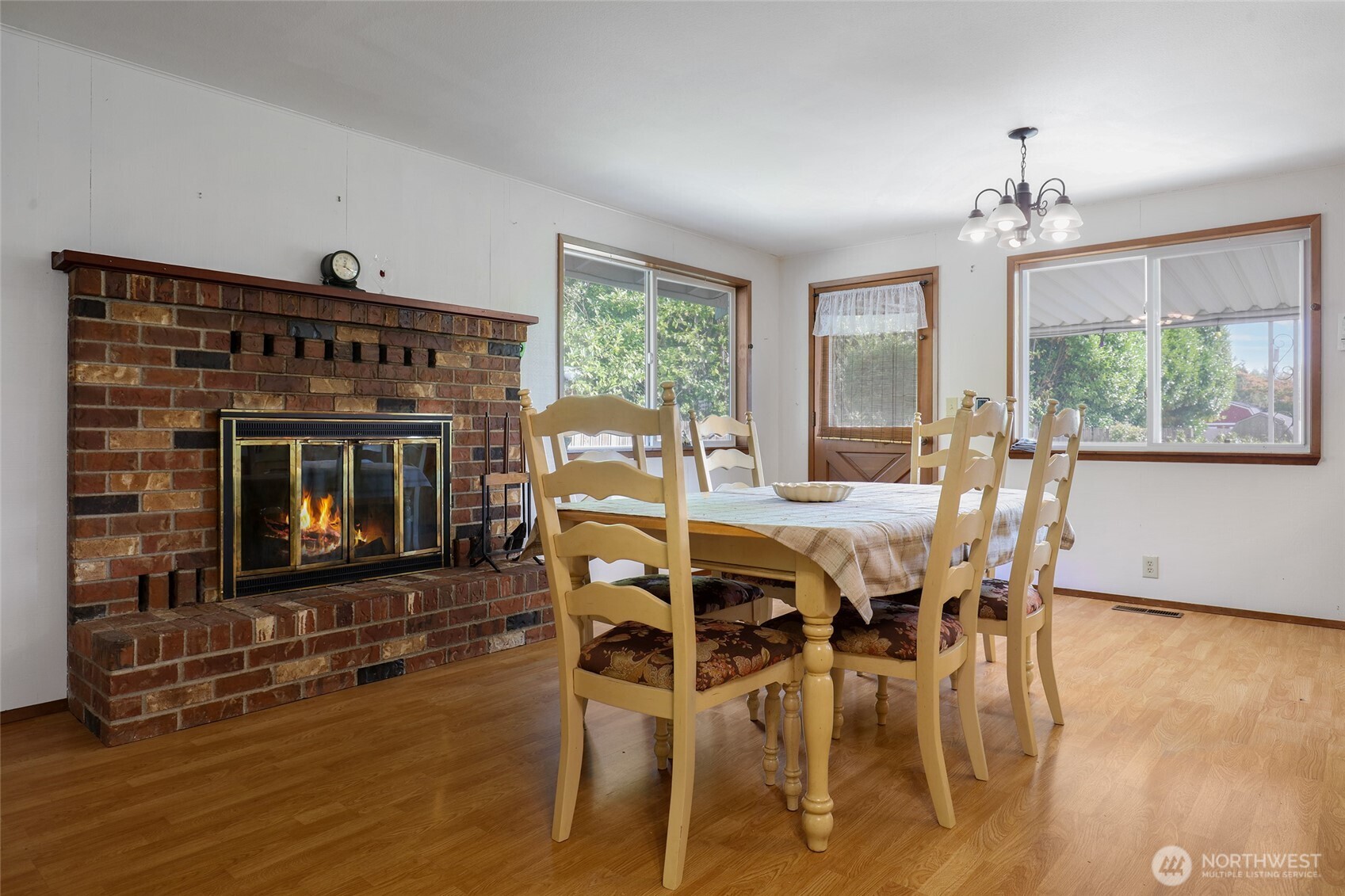 649 C Court Property Photo 4
