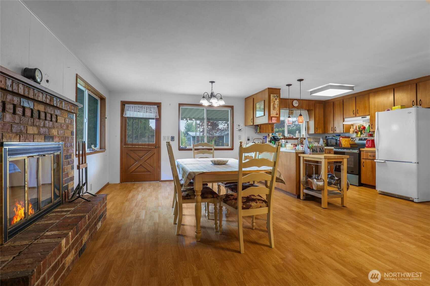 649 C Court Property Photo 5