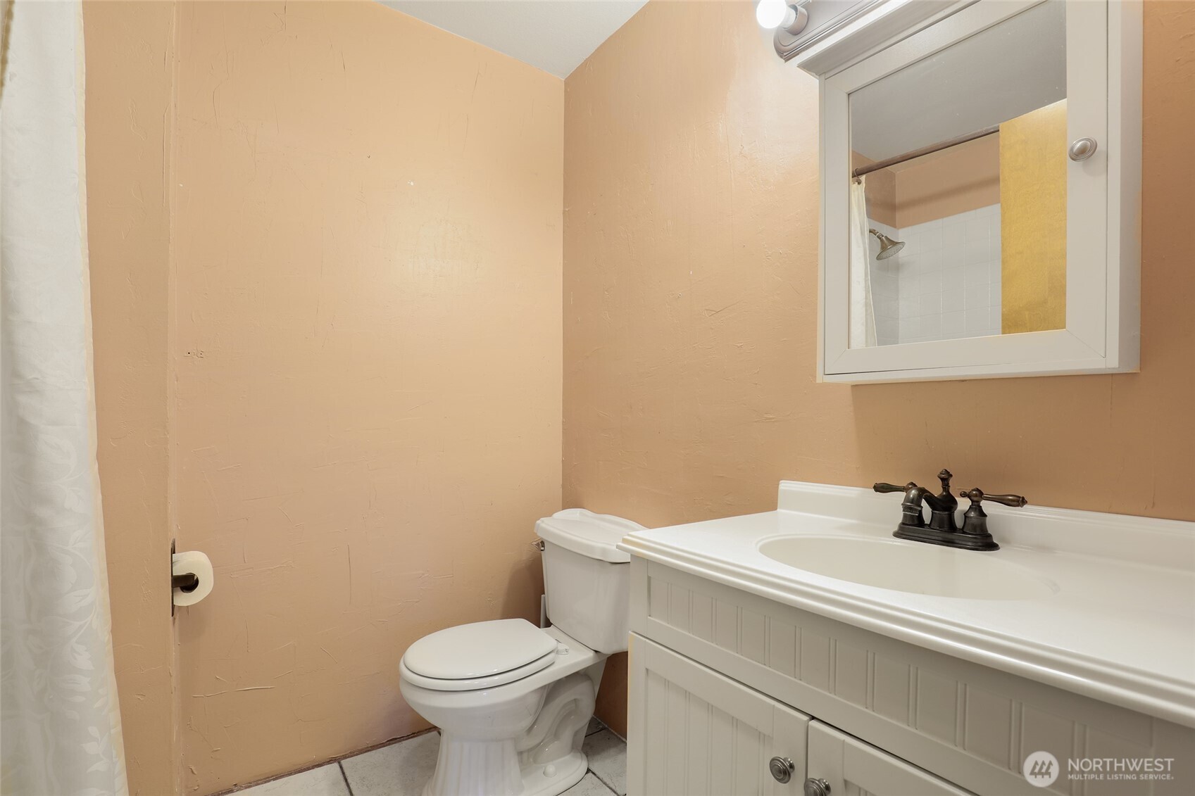 649 C Court Property Photo 8