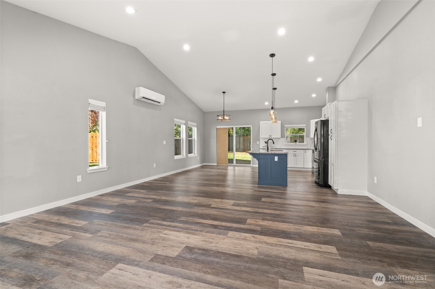 228 Fenway Drive Property Photo 4
