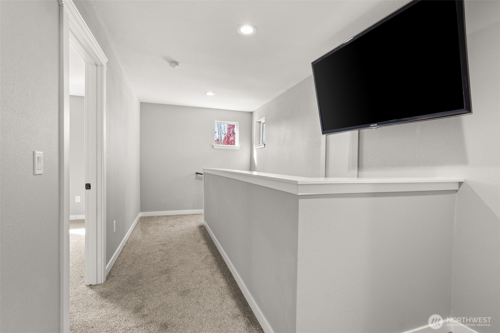 228 Fenway Drive Property Photo 17