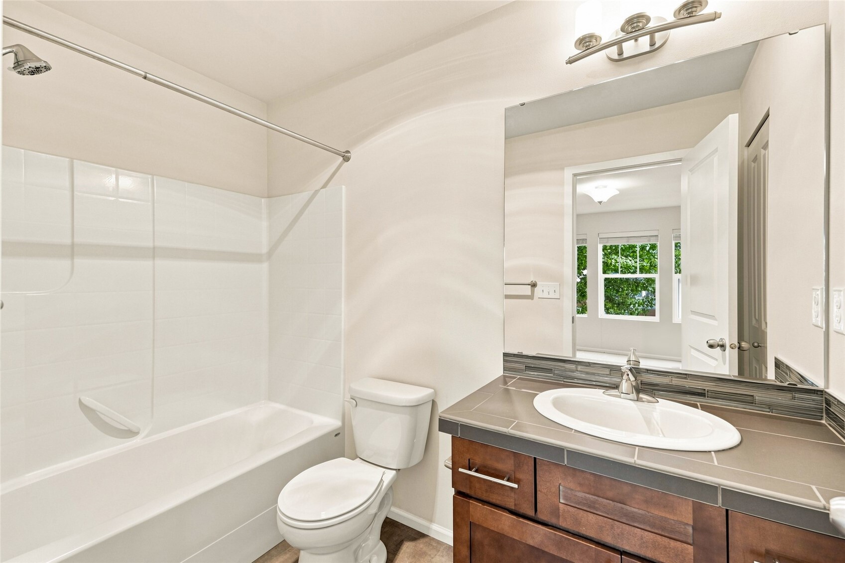 11208 19th Drive Property Photo 14