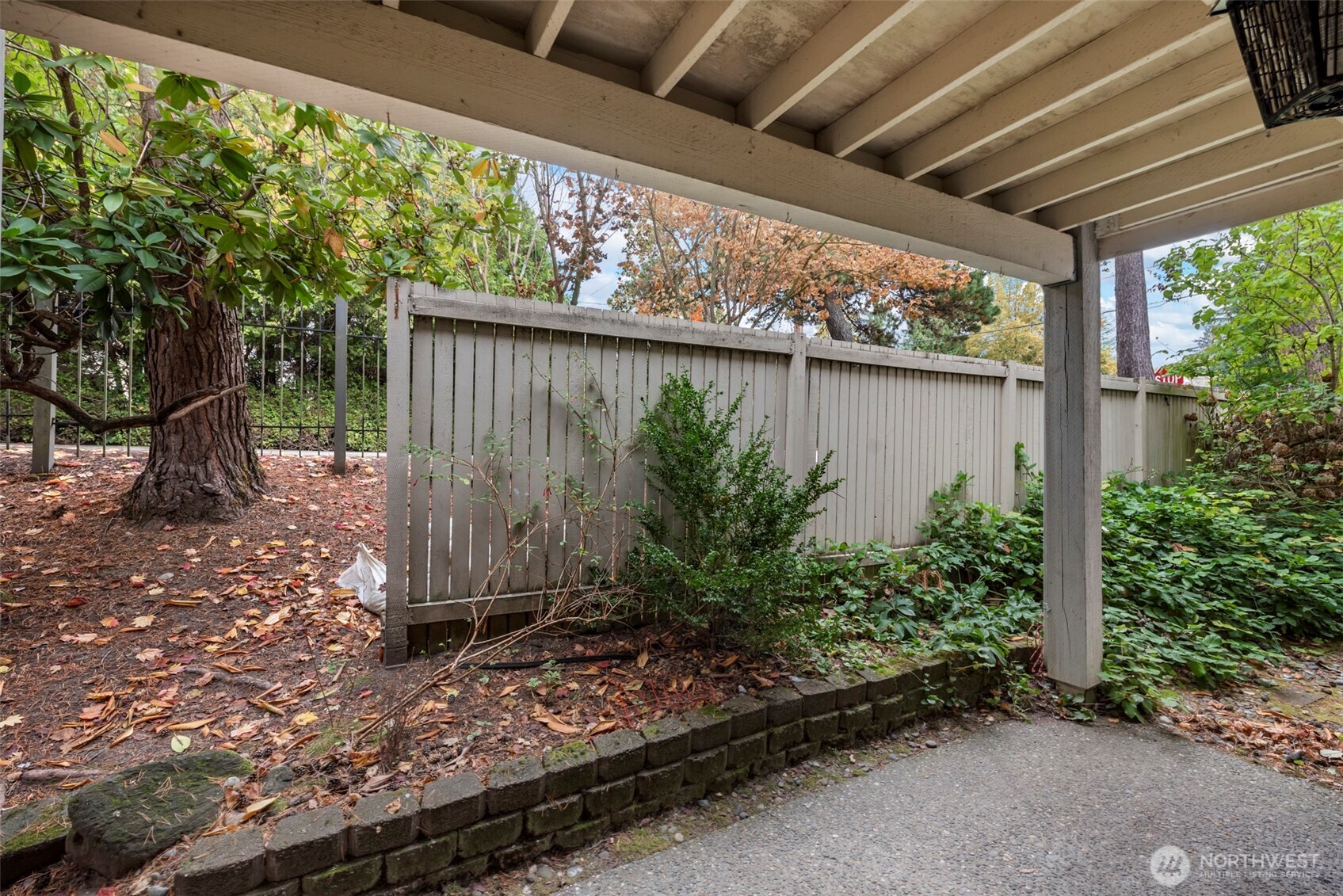 1622 103rd Place L2 Property Photo 18
