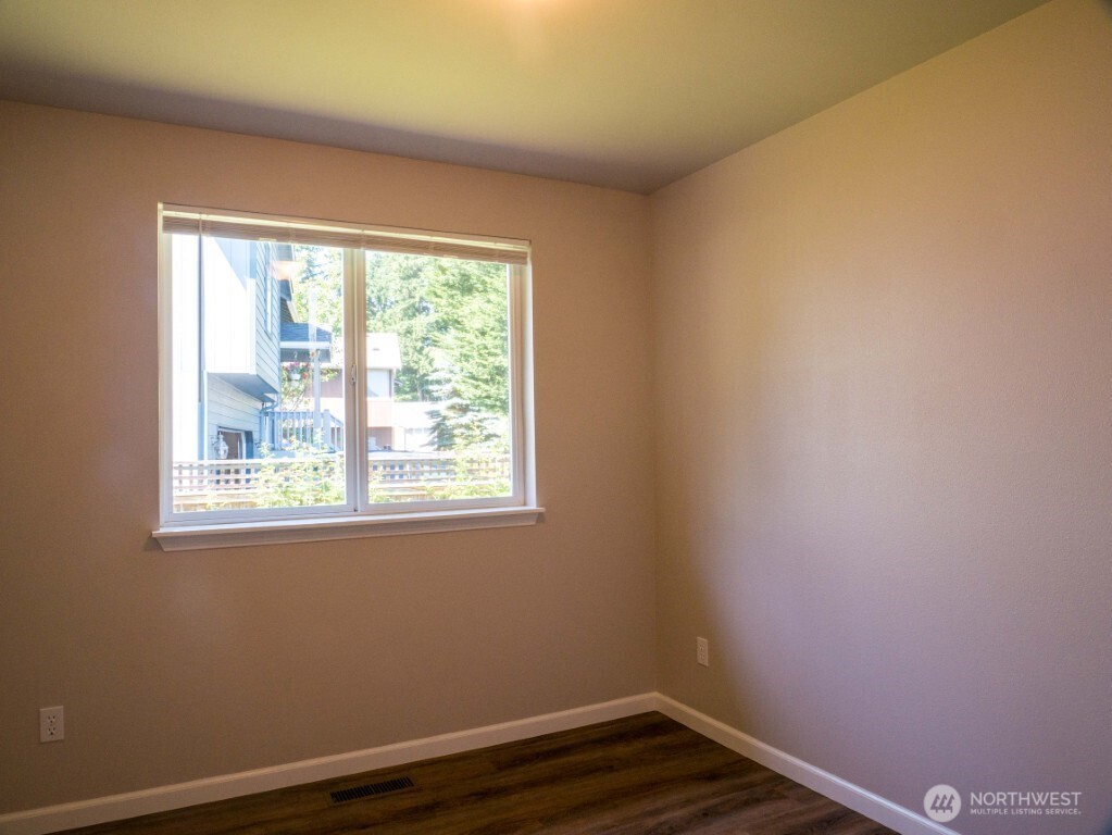 111 Alder Street Property Photo 11
