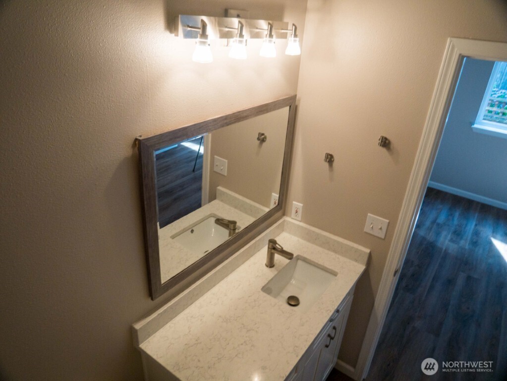 111 Alder Street Property Photo 18