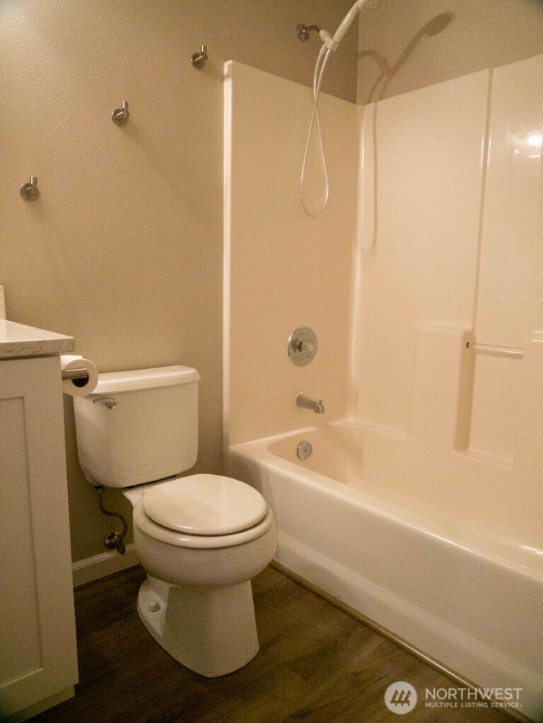 111 Alder Street Property Photo 20