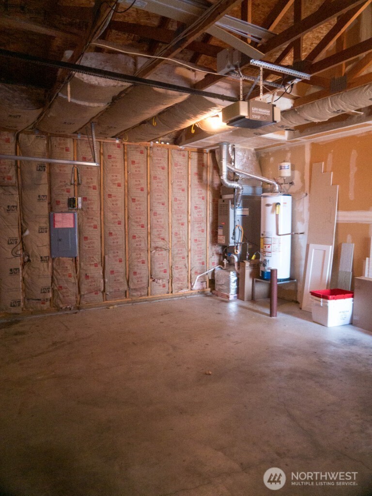 111 Alder Street Property Photo 23