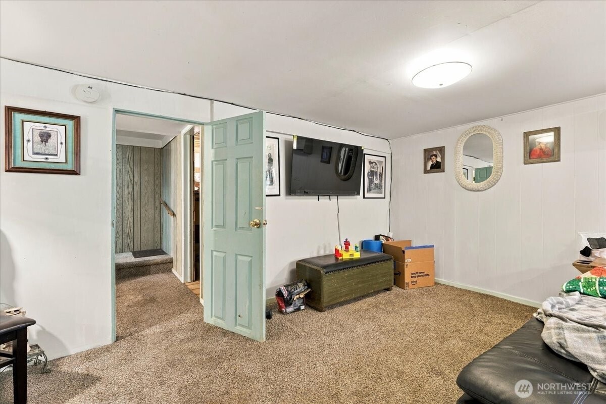 213 Roosevelt Drive Property Photo 28