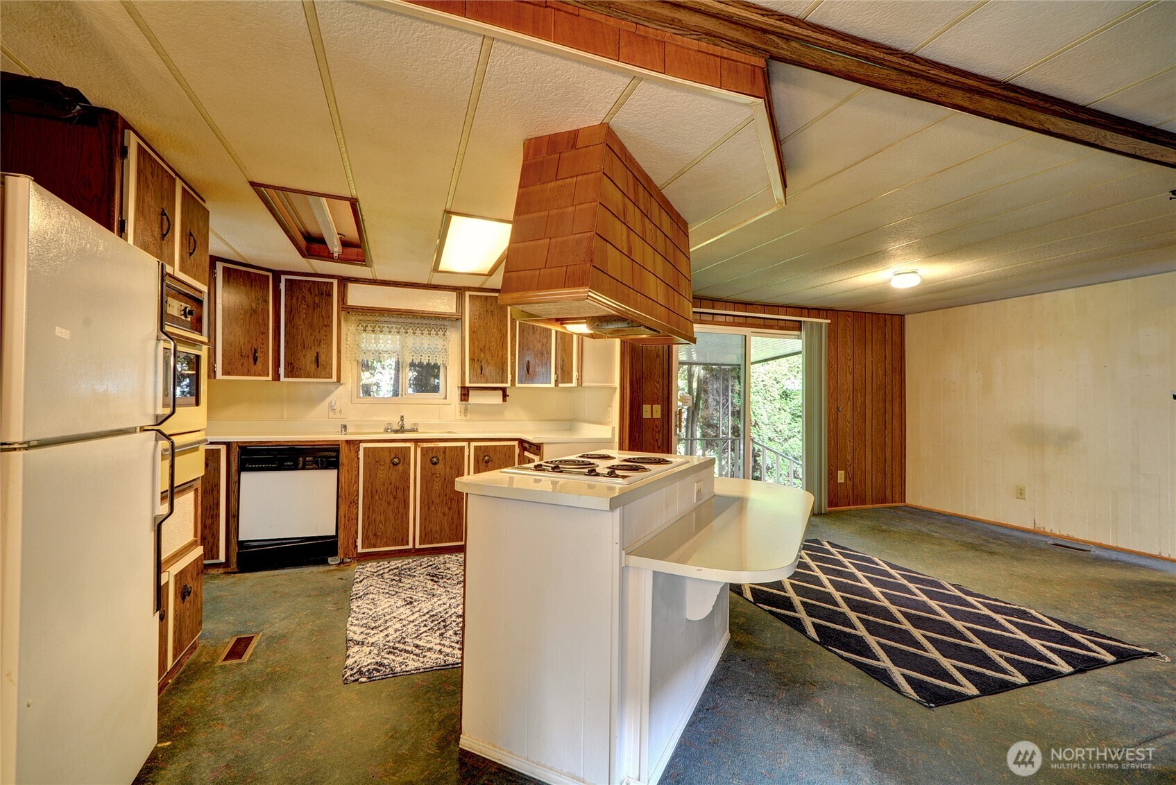 4787 Neptune Circle Property Photo 6