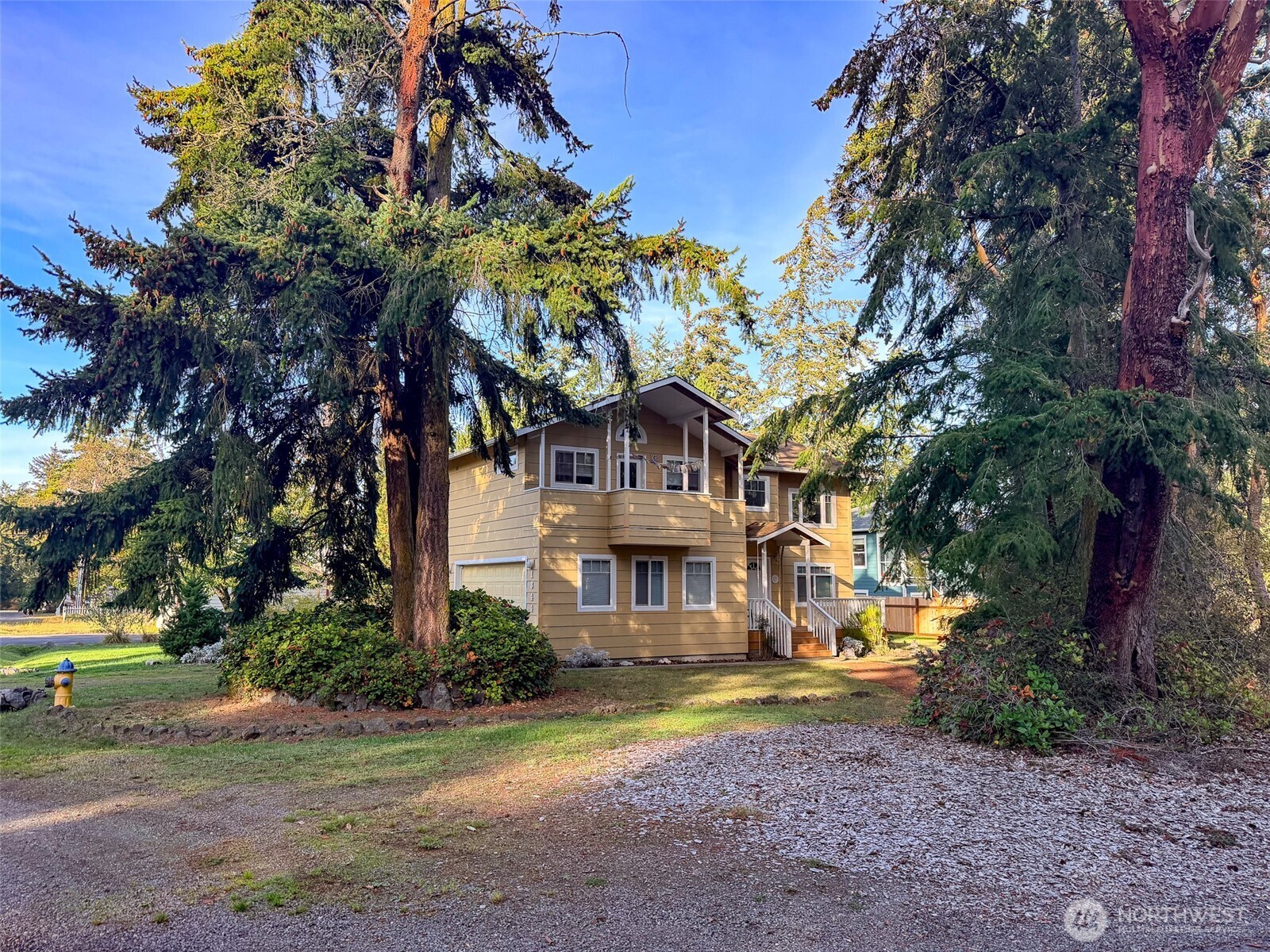 1344 Hancock Street Property Photo 1