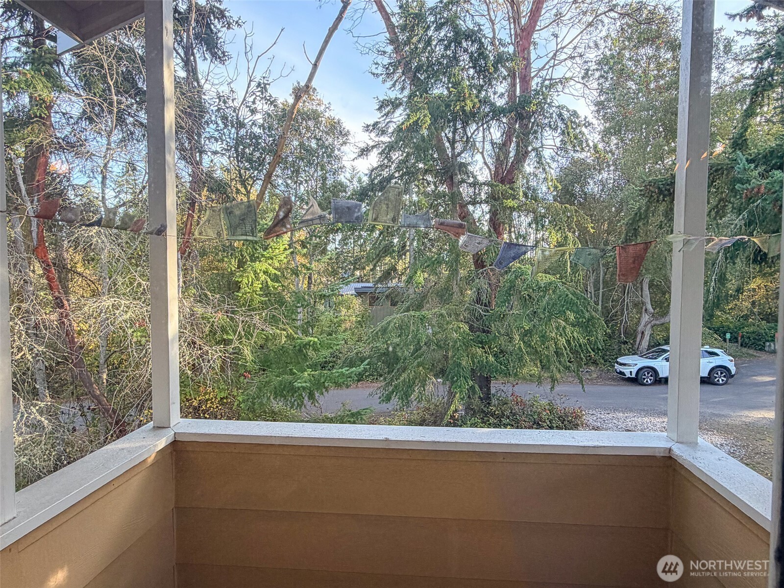 1344 Hancock Street Property Photo 22