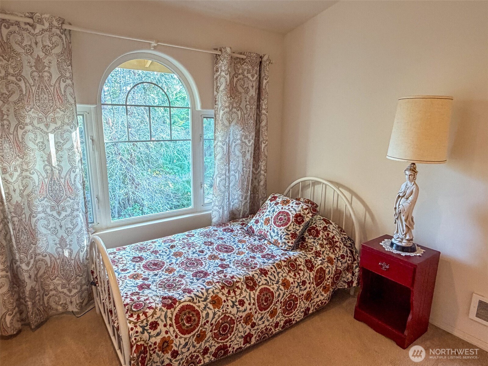 1344 Hancock Street Property Photo 27