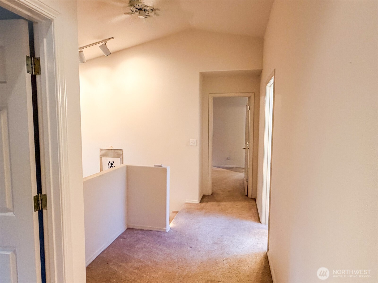 1344 Hancock Street Property Photo 32