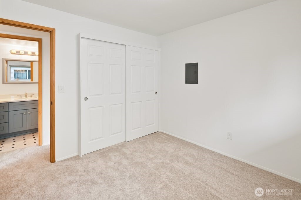 4512 216th Street 12a Property Photo 21
