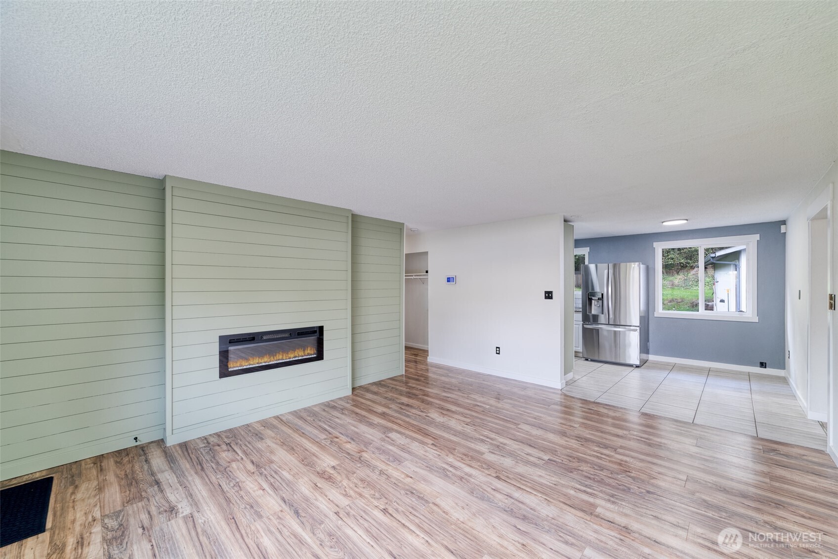 21502 106th Street Property Photo 2