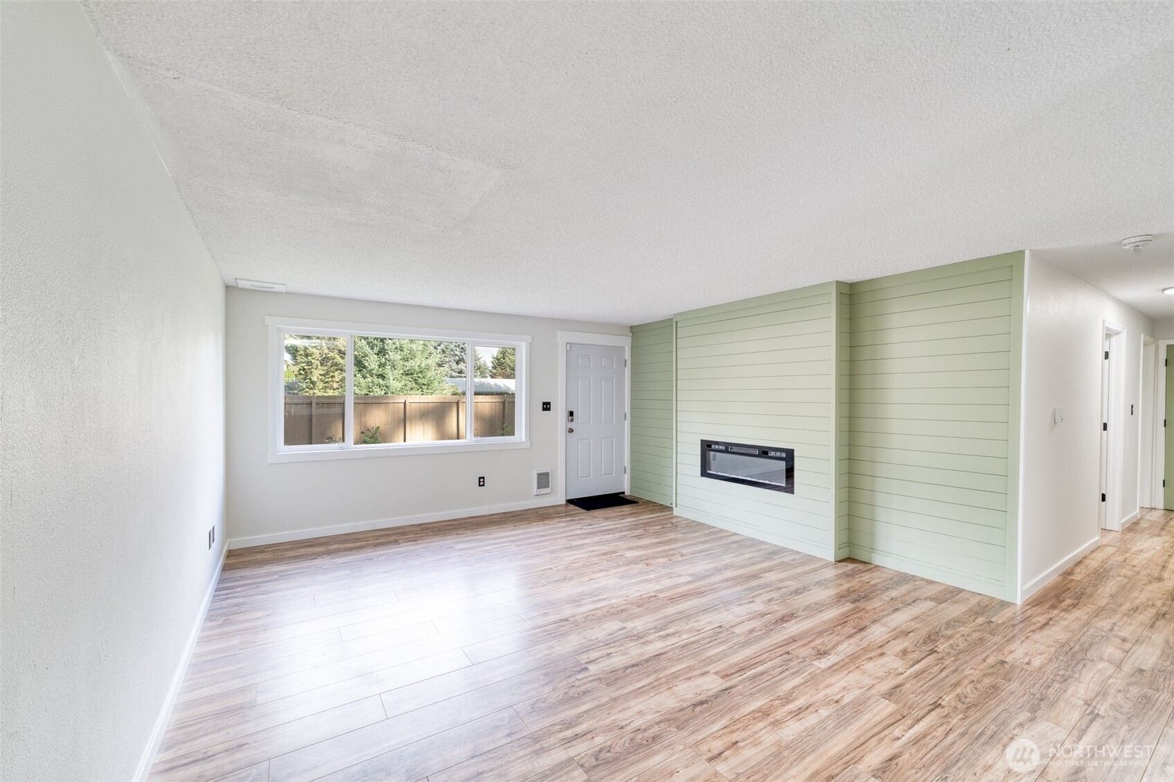 21502 106th Street Property Photo 4