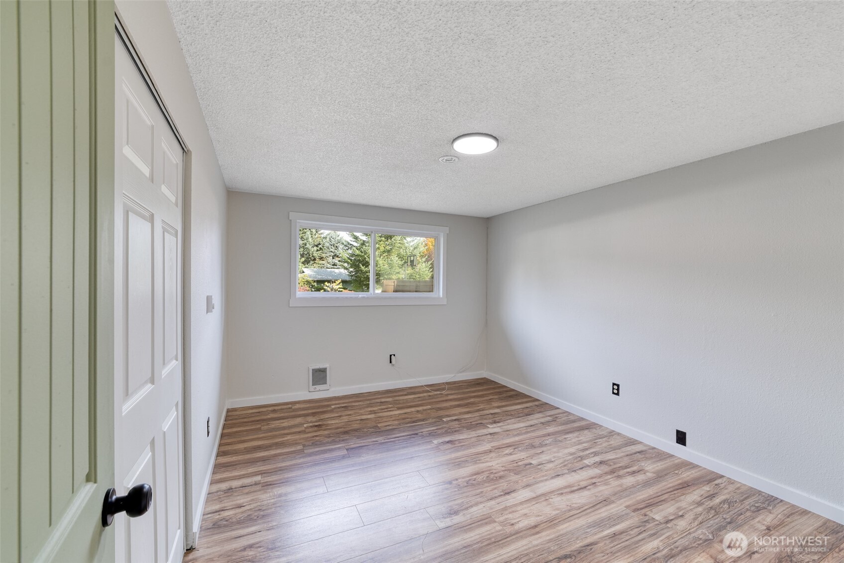 21502 106th Street Property Photo 5