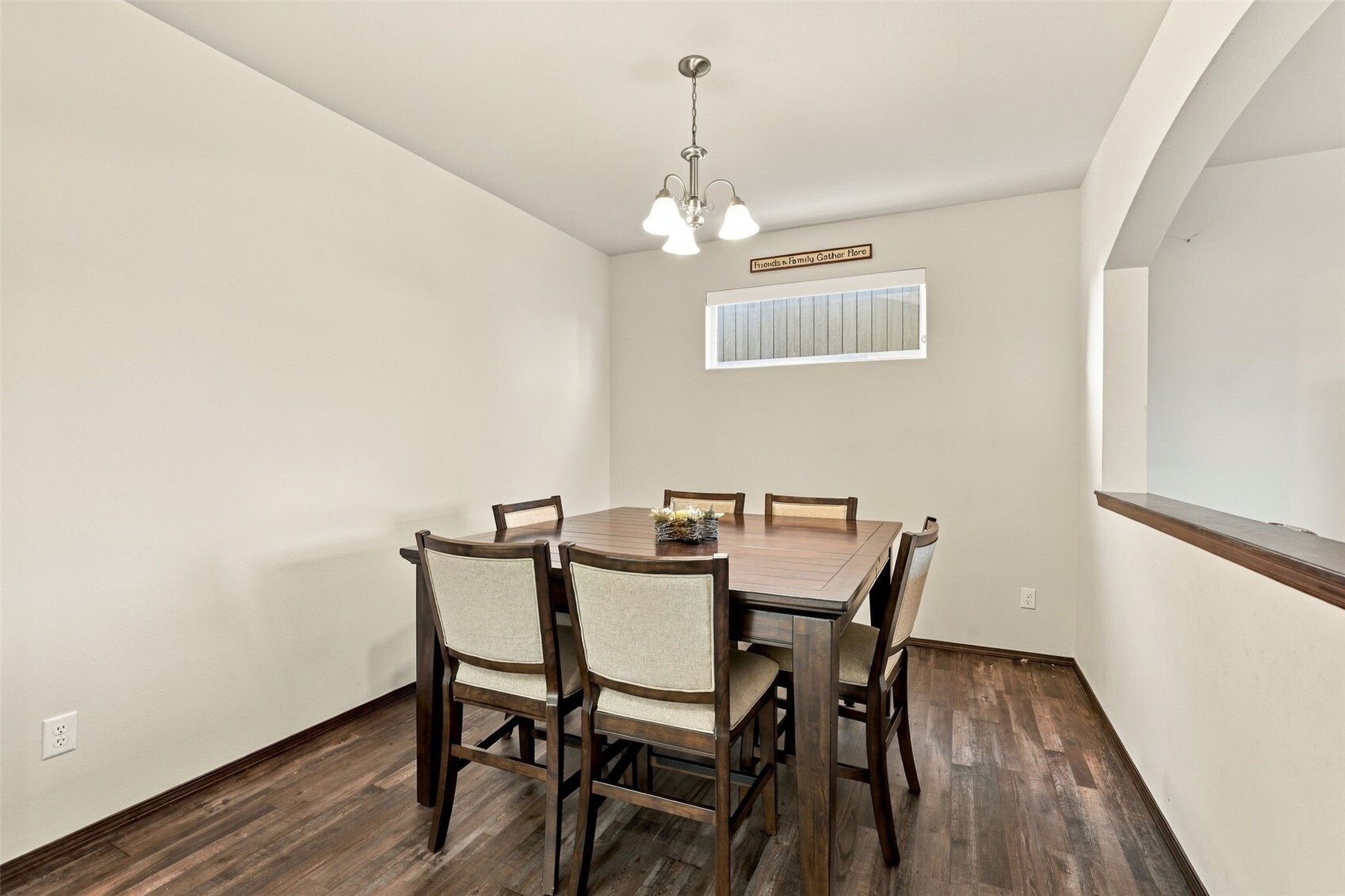 2313 N Sunnyview Lane Property Photo 9