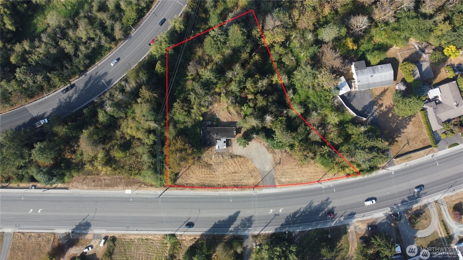 2413 Sunset Drive Property Photo 1