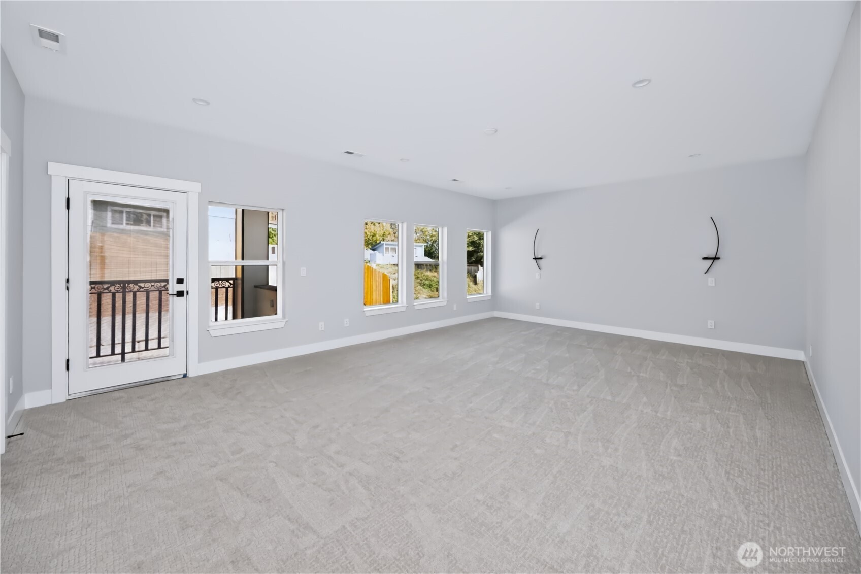 4472 S 172nd Street Property Photo 6