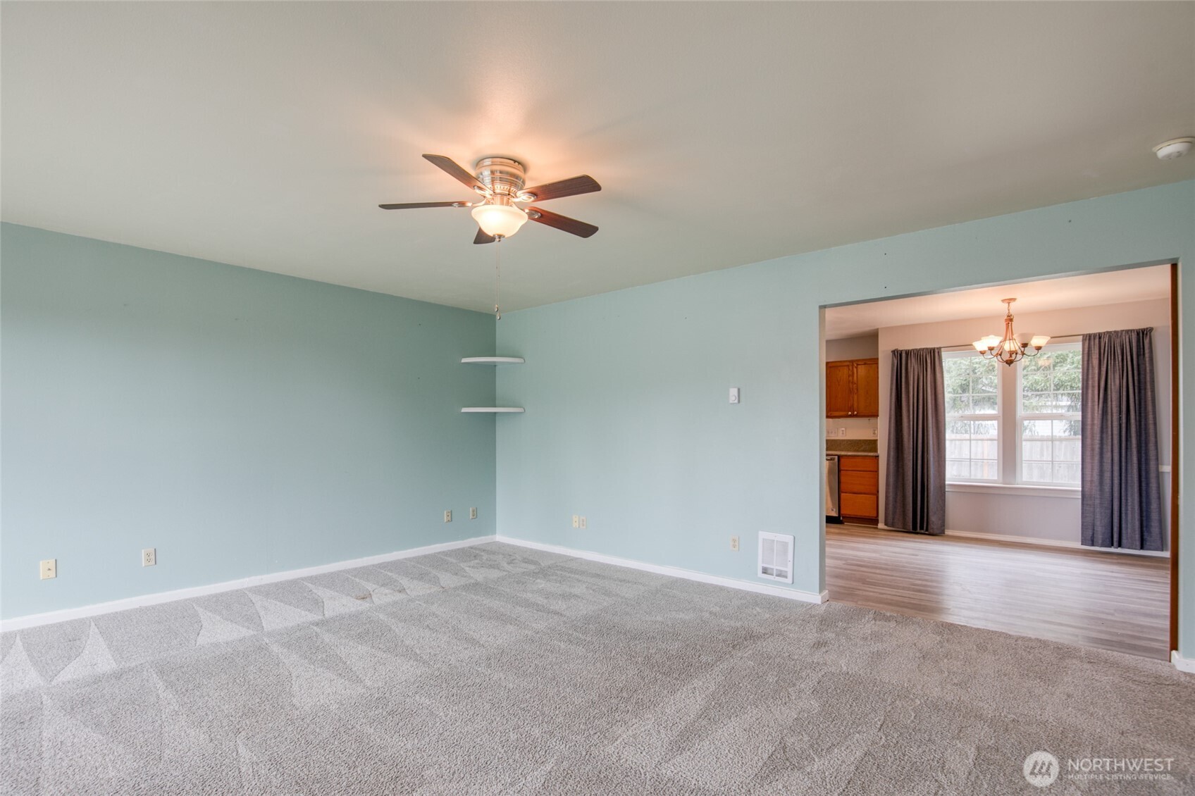362 Lake Bay Loop Property Photo 3